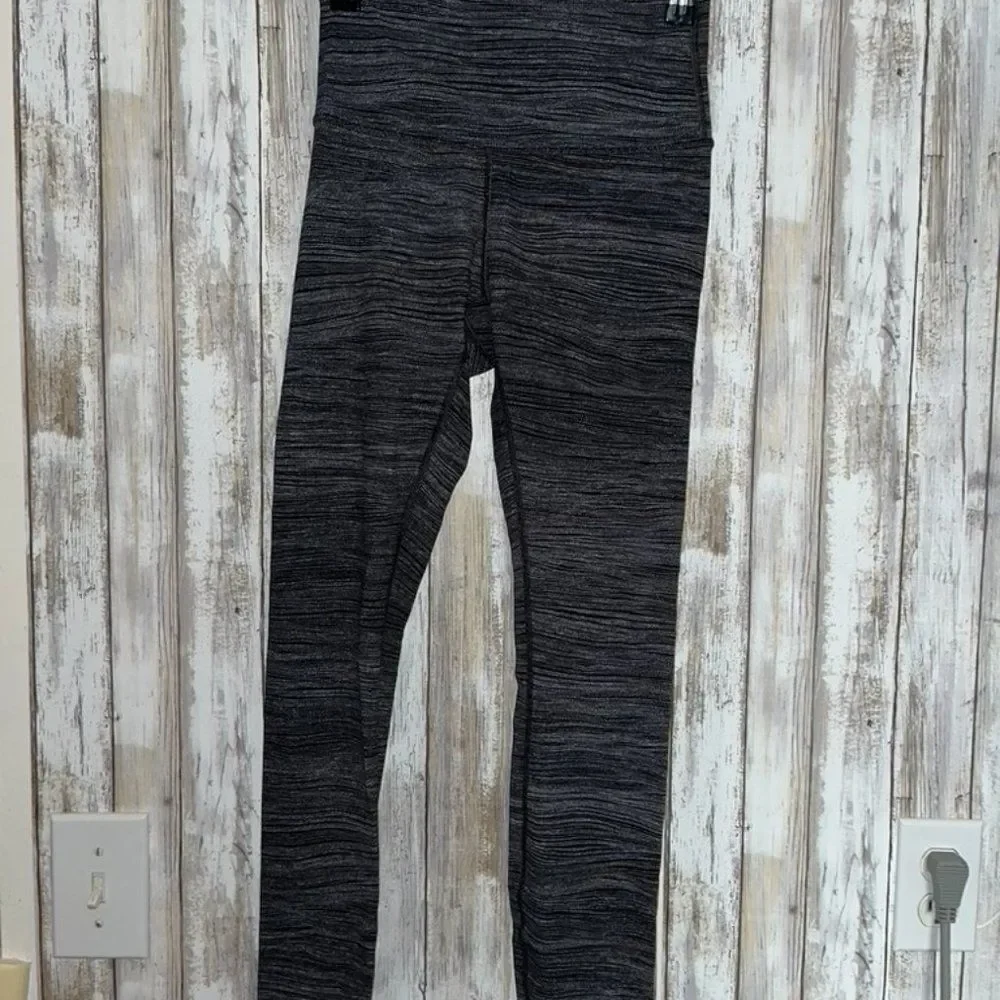 lululemon wunder under 25